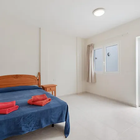 Isla 1 Apartment